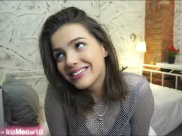 couple emiliacourtney image #5823360