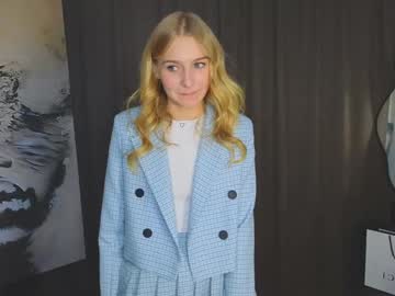 girl emilyhewell image #6990126