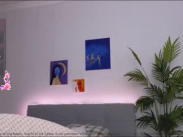 girl small_blondee image #6862178