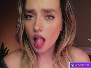 girl _yvie_ image #3701549