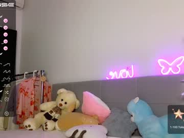 girl small_blondee image #4582768