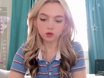 girl small_blondee image #5245874