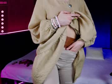 girl eva__blonde image #2116840