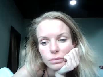girl carinablair777 image #6956076