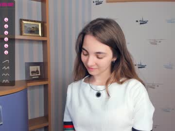 girl shy_media image #4338003