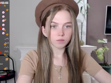 girl small_blondee image #2841119