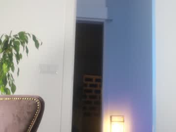 girl hatnbelt image #3761408