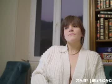 girl claire_moulin image #3258534