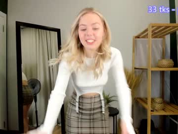 girl c_a_s_s_i_e image #4049563