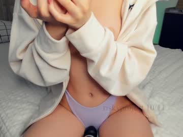 girl riskyproject image #5644737