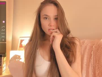 girl miaaperry image #3824400