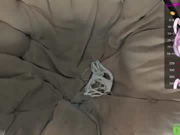 girl naiamo image #3014470