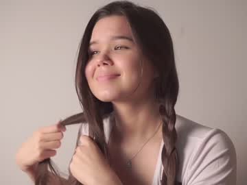 girl helenmoors image #4036953