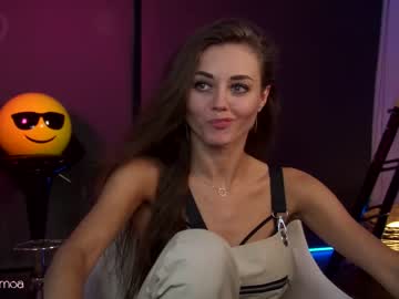girl lettymoa image #4656510