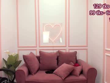 girl c_a_s_s_i_e image #4072074