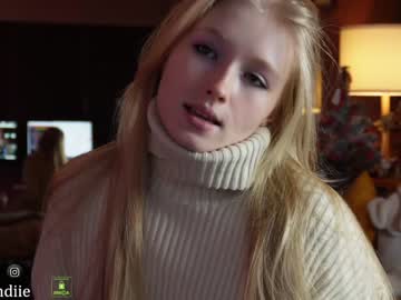girl bestblondiiecb image #6047325