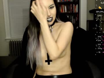 girl runacrow image #6372586