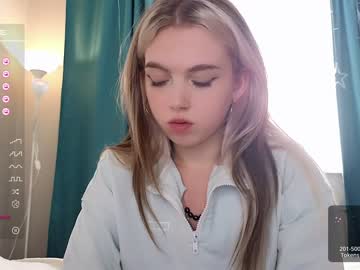 girl small_blondee image #5218033