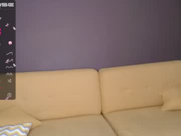 girl small_blondee image #1587399