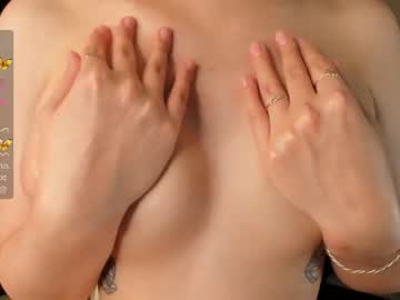 girl im_not_shy image #5429951