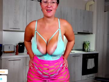 girl curvyjules69 image #5858602