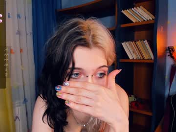 girl deliaderrick image #6570364