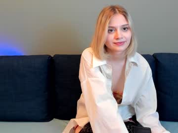 girl carolinadiary image #4319104