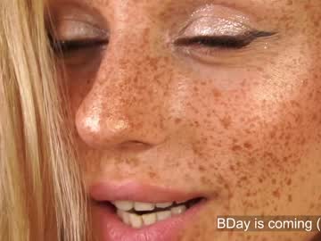 girl artease image #5341072