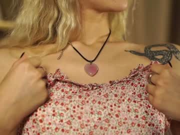 girl cuteelsa_ image #5325384