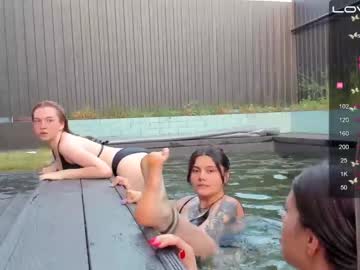 girl small_blondee image #1895856