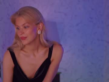 girl _2strangers image #1711323