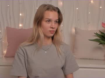 girl sharonmorgans image #3365619