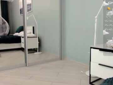 girl small_blondee image #2199429