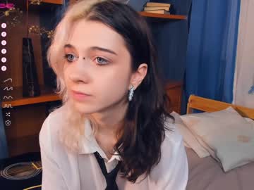 girl deliaderrick image #6734775