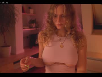 girl chillwithkira image #1860503