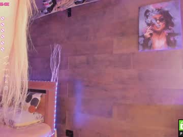 girl yolandabertha image #4018914