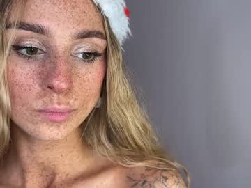 girl artease image #5958792