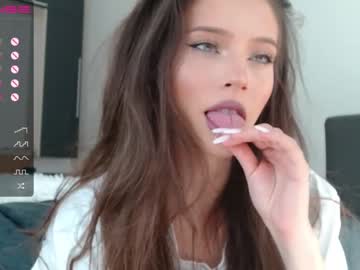 girl isia_slay image #2050714