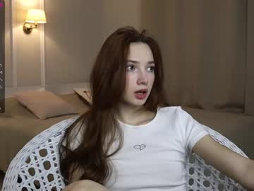 girl _guesswhat_ image #1011573