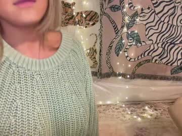 girl ari_02 image #5201670