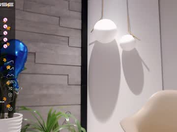 girl small_blondee image #2878130