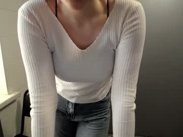 girl tellamaid_ image #3828952