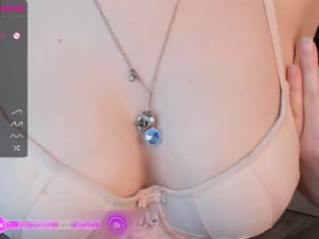 girl _naked_heart_ image #5650232