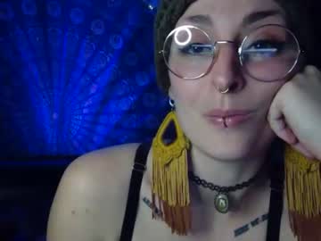 girl pistachio__nut image #967173