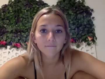 blondiewithbody sex webcam