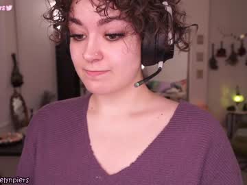 girl evelynpiers image #3906528