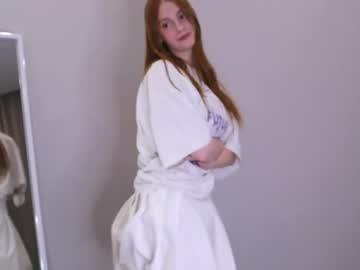girl edahawks image #6992173
