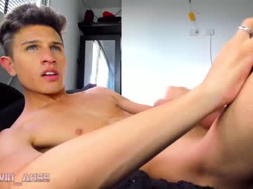 man kevin_ahs image #3210212