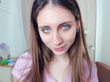 girl il0_vee image #4200283