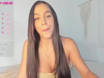 girl amelia_johnson image #2660035